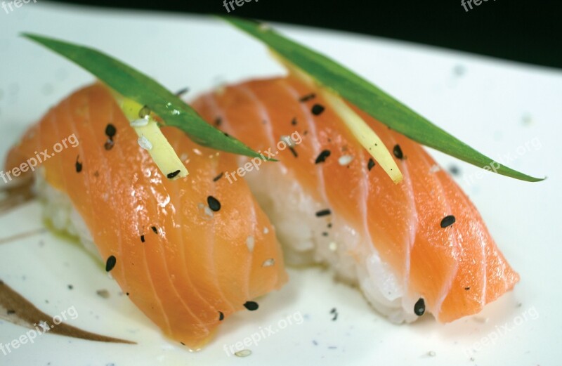 Niguiri Salmon Japanese Food Oriental Sushi