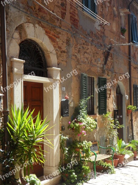 Tuscany Hill Italy Bergdorf Stone Houses