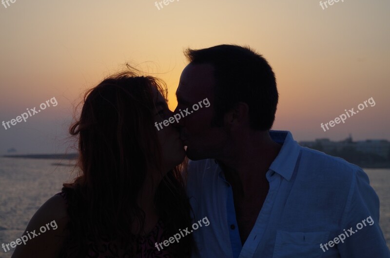 Kiss Silhouette Love Romance Sunset