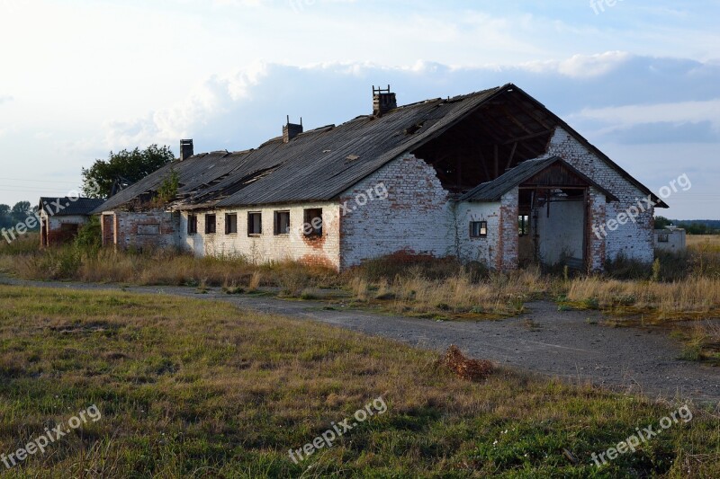 Farm An Abandoned Building The Ruins Of The Agriculture Free Photos