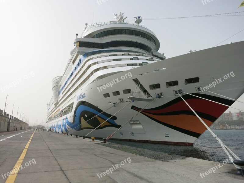 Cruise Ship Kiss Mouth Aida Ship Canary Islands