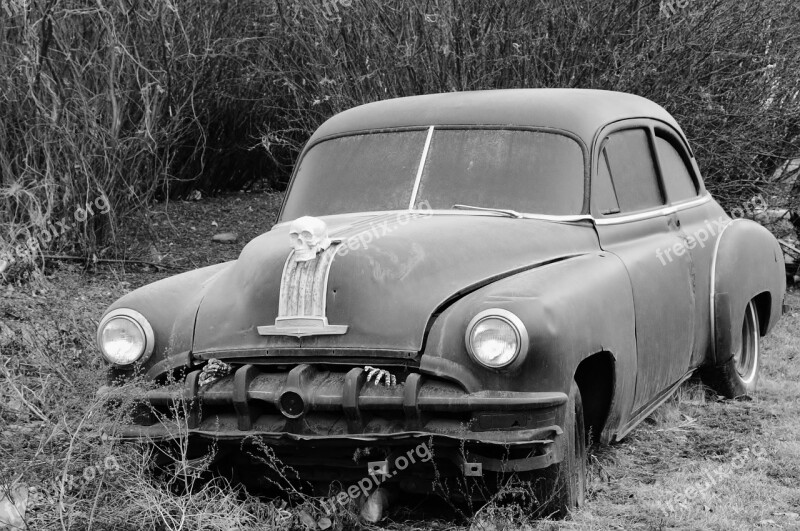 Vintage Car Goth Skeleton Halloween Gothic