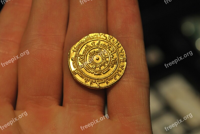 Gold Coin Valuable Treasure Gold Coin