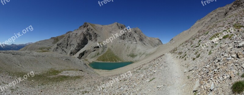 Lake Garet Pass Cayolle Ubaye Mountain France