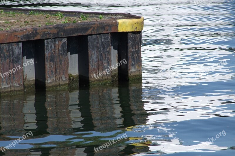 River Water Pier Investors Seaweed