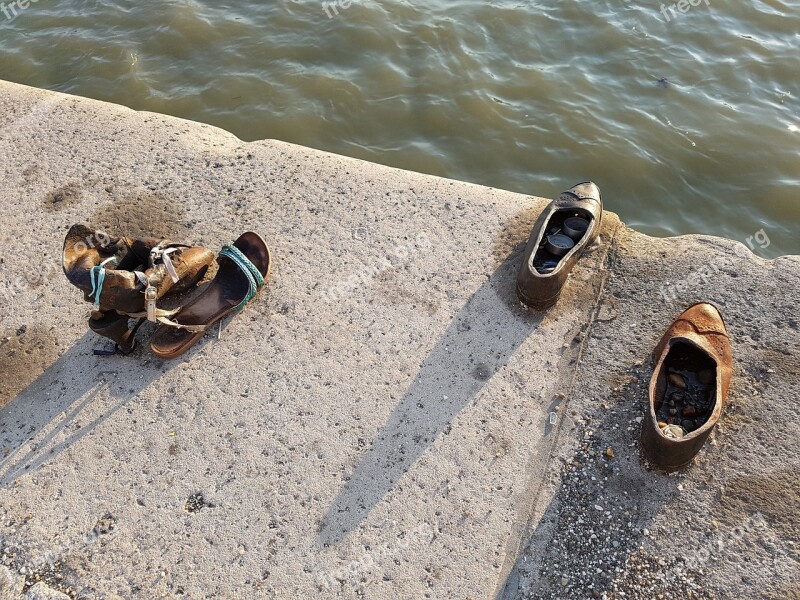 Budapest Shoes Bank Of The Danube Monument Jewish Monument