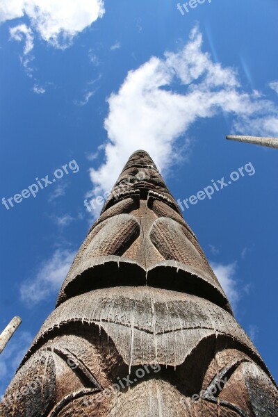 Stake Totem Pole Indians Wild West North America