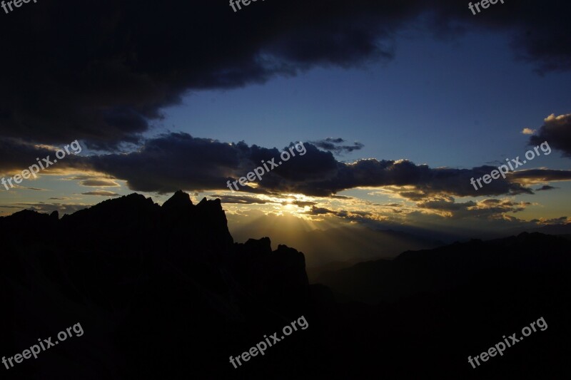 Dolomites Alps Mont Mountains Rock