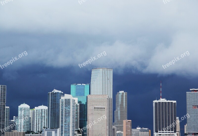 Miami-skyline Anrollendes Storm Clouds Sky Dark Clouds