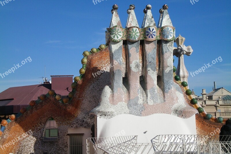 Barcelona Gaudi Architecture Tourist Tourist Attraction