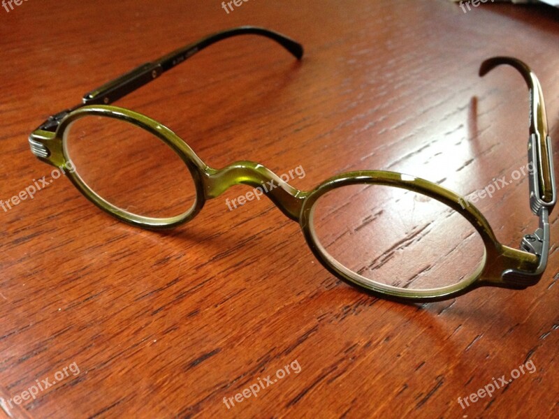 Glasses Round Green Table Wood