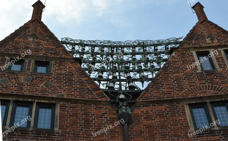 Bremen Hooper Street Glockenspiel Historic Center Parlor