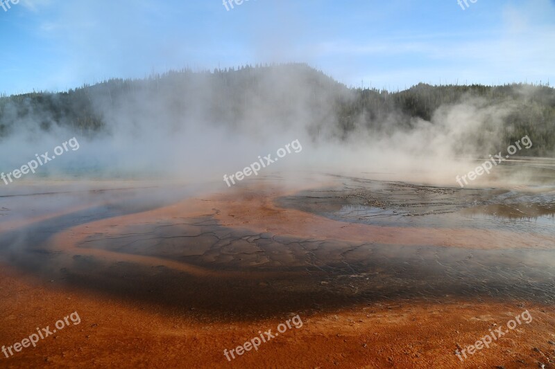 Yellowstone National Park United States National Parks Volcanic Springs The Scenery Ppt Backgrounds