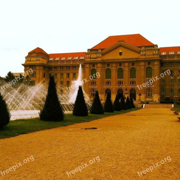 University Debrecen Hungary Fountain Park Free Photos