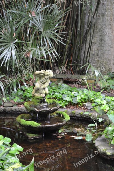 Savannah Georgia Garden Pond Sculpture