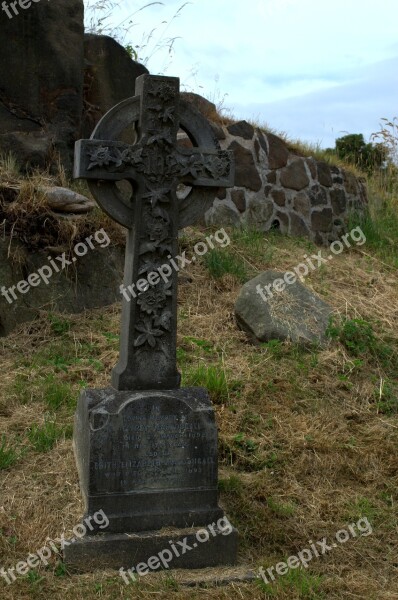 Celtic Cross Cemetery Celtic Crosses Crosses Ruin