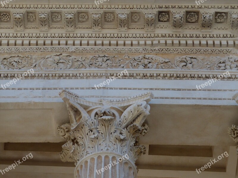 Nimes France Capital Frieze Roman