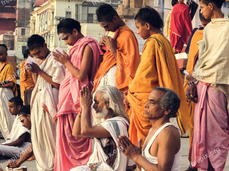 The Brahmanas Varanasi India Pray Kids