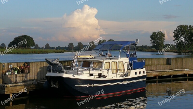 Boat Ship Pedro Powerboat City ​​harbor