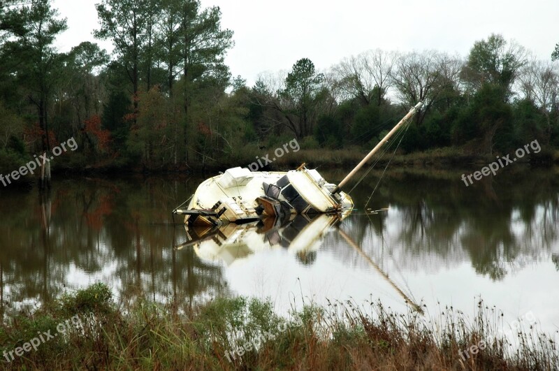 Sunken Boat Water Lake Free Photos