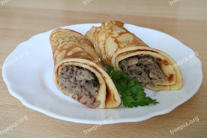 Pancake Filled Crêpes Fry Up Court