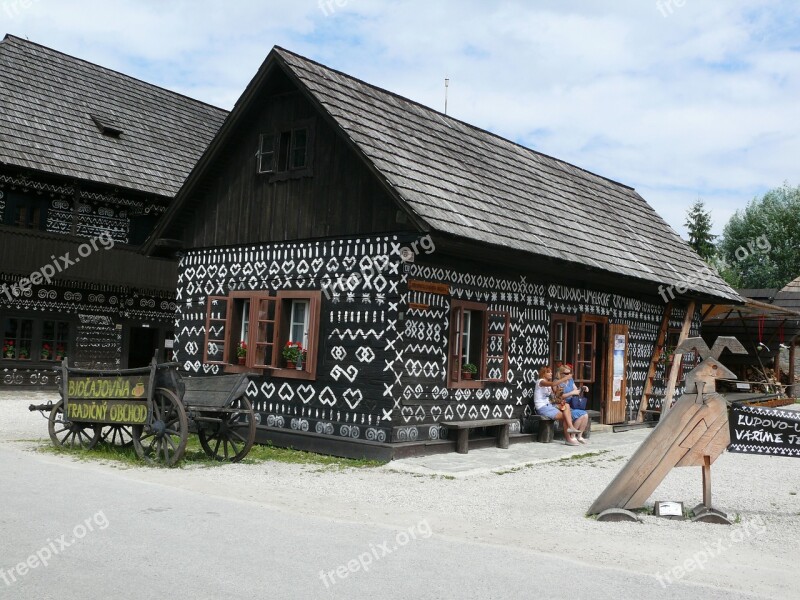 Drevenica čičmany Painted Crafts Art