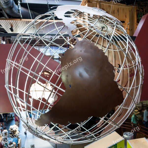 Globe Decoration Echo Aquarium Burlington Vermont