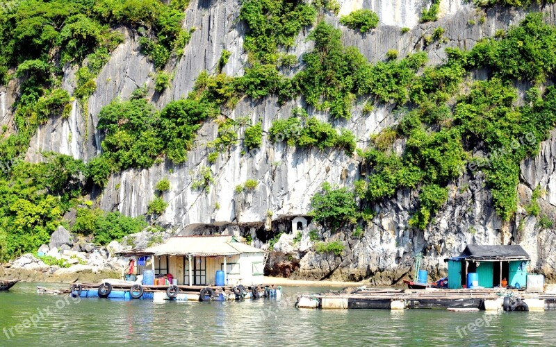 Houseboat Vietnam Poverty Fishing Pontoon