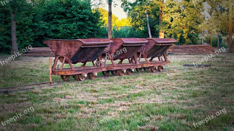 My Trolley's Dump Carts Free Photos