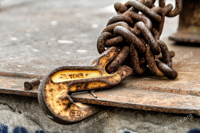 Request The Hooks Chain Steel Rust