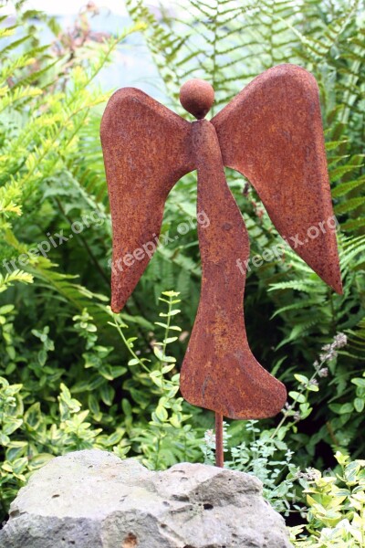 Angel Metal Rusty Art Garden