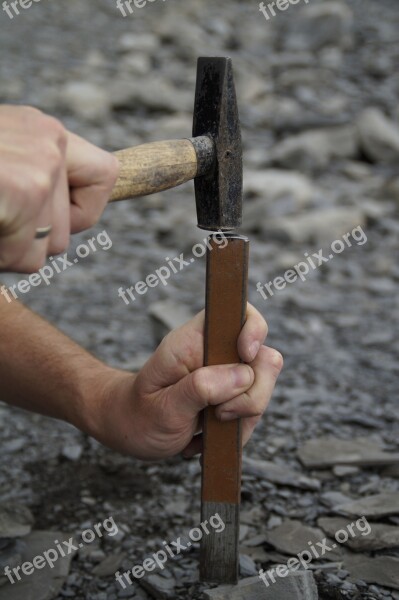 Quarry Visitors Quarry Search For Fossils Tap Knocking Stones