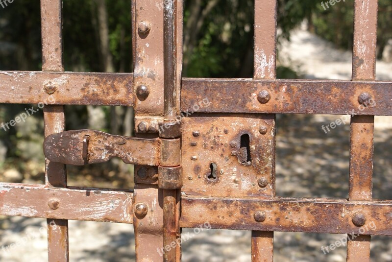 Door Lock Goal Input Rusty Gate Free Photos