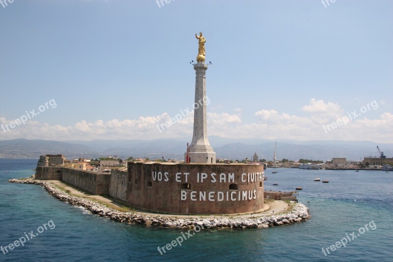 Messina Monument Sea Sicily Italy