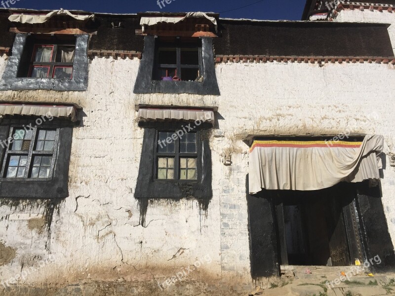 Lhasa Tibet Buddhism The Majestic The Solemn