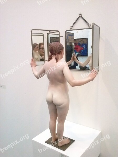 Women Naked Museum Modern Contemporary Art