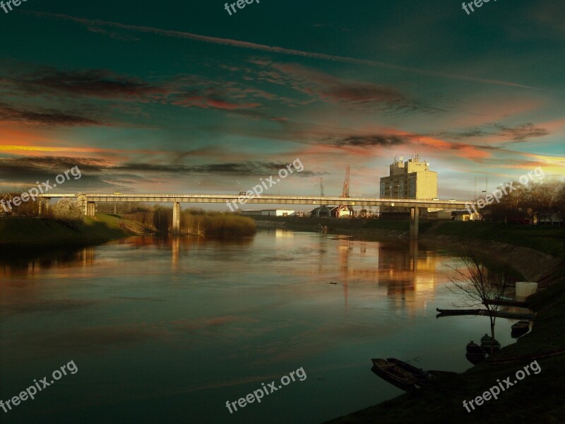 Street Panoramic Sky Bridge River