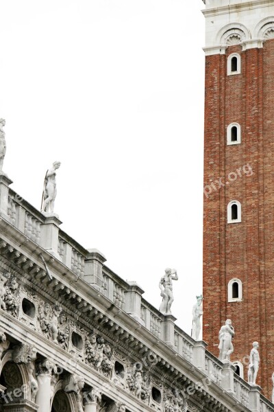 Piazza San Marco Venice Campanile Markus Tower Doge's Palace