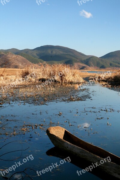 Lugu Lake Autumn Plateau White Cloud Blue Sky