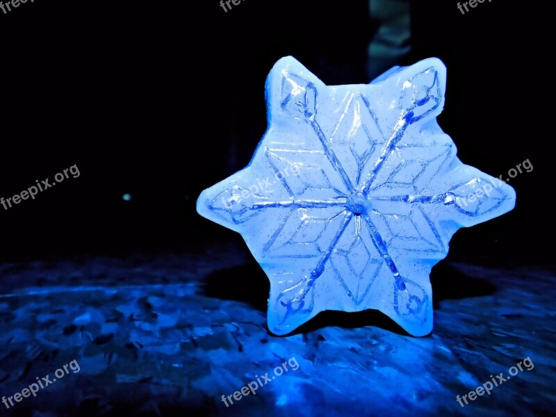 Snowflake Blue Low Light Free Photos