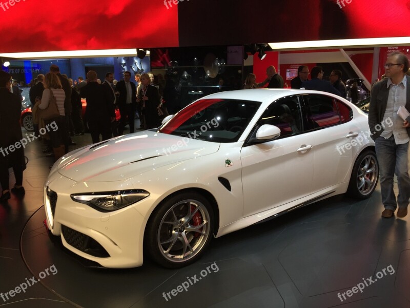 Alfa Romeo Giulia Quadrifoglio Verde 510 Ps Mittelklasse