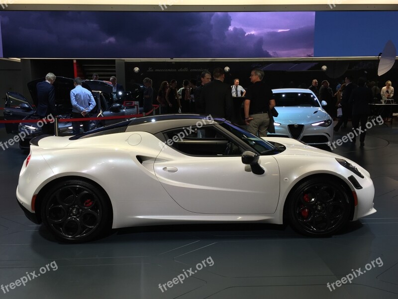 Alfa Romeo 4c Sportscar Carboxylic Lightweight Construction