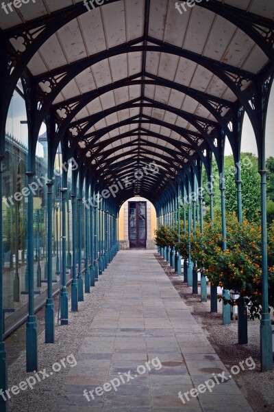 Gang Canopy Herrenhäuser Gardens Hanover Away