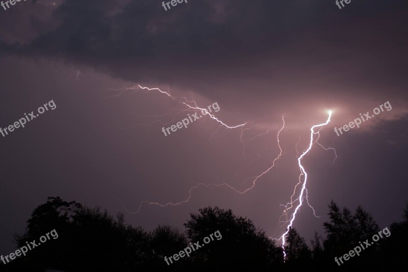 Flash Thunderstorm Summer Thunderstorm Flash Of Lightning Lightning Weft