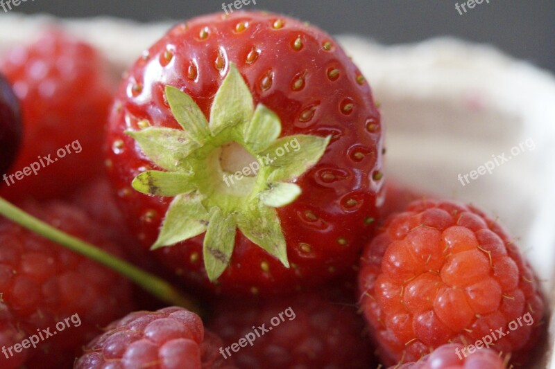 Berries Strawberry Close Up Red Sweet