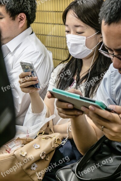 Tokyo Woman Modern Mouth Guard Urban