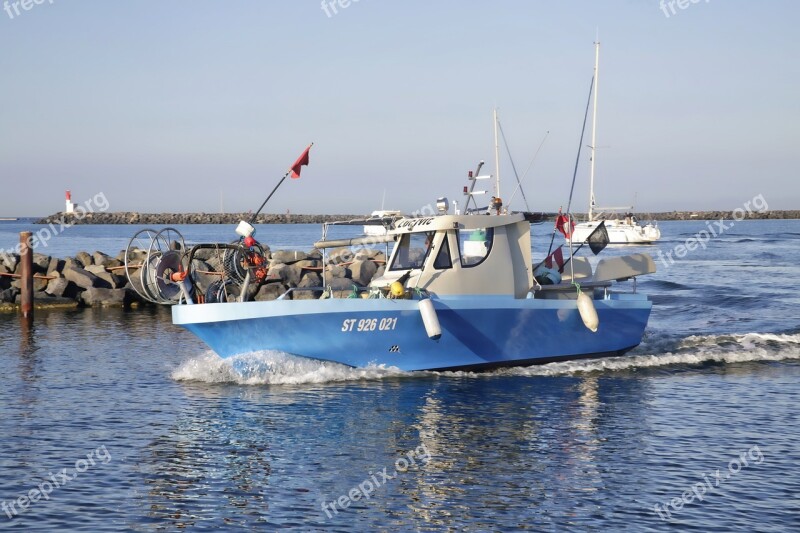 Boat Fishing Fisherman Net Fisherman Boat