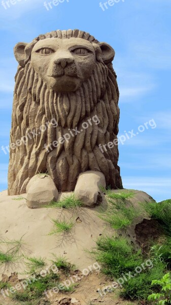 Lion Sand Sculpture Art Material Sandworld