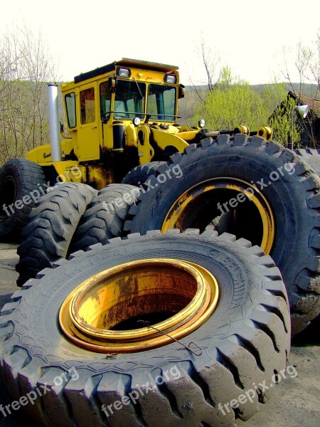 Tractor Wheels Rubber Tires Mining Yellow