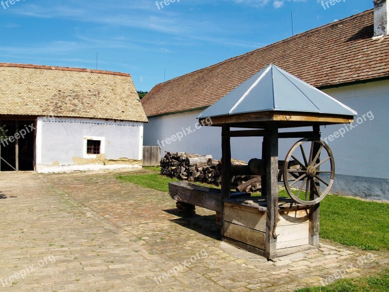 Well Fount Rural Water Fountain